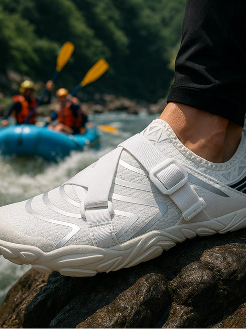 マリンシューズ レディース メンズ キッズ 全3色 22cm~28cm AGUV-S550 ベルト式 滑り止め マリンスポーツ コンパクト 軽量 ジュニア 岩場 海水浴 プール ウォーターシューズ アクアシューズ 靴 サンダル 23cm 24cm 25cm 26cm 27cm ASHGREEM(アッシュグリーム)